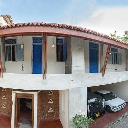 Отель The Lavinia House Дехивала-Маунт-Лавиния Экстерьер фото