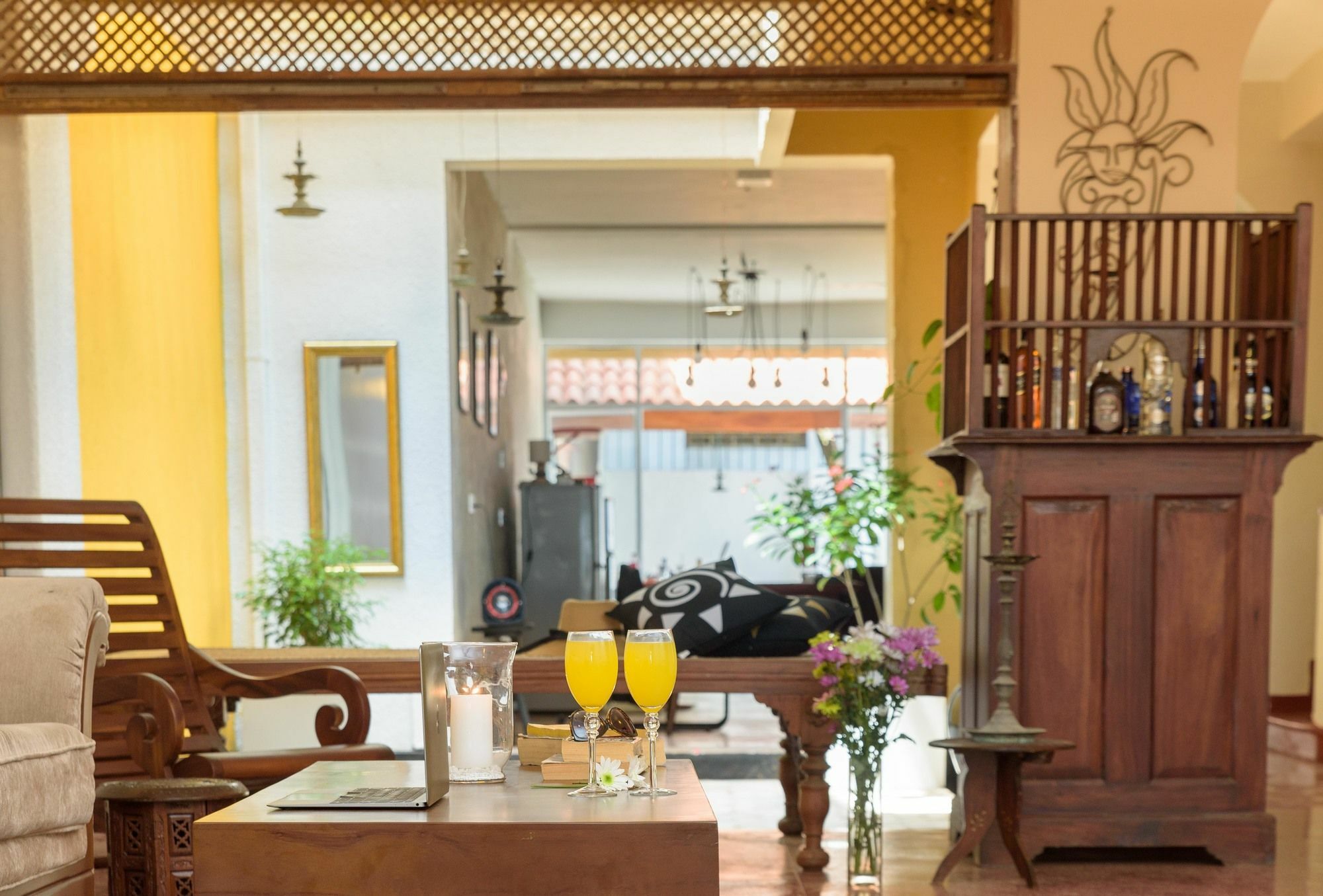 Отель The Lavinia House Дехивала-Маунт-Лавиния Экстерьер фото